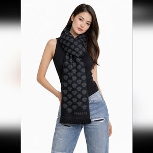 Versace Black/Grey Medussa Head Logo Wool Scarf